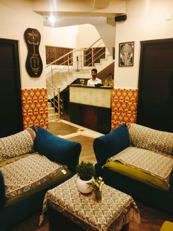 Hotel Kolam Shanti Niketan Ngoại thất bức ảnh