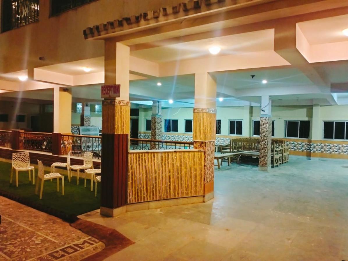 Hotel Kolam Shanti Niketan Ngoại thất bức ảnh