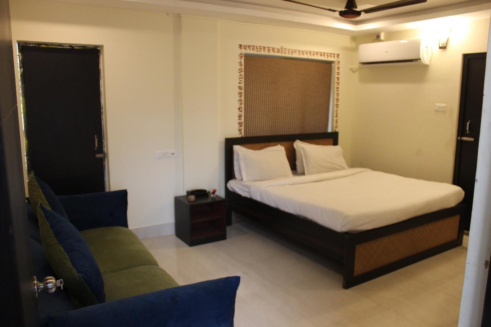 Hotel Kolam Shanti Niketan Ngoại thất bức ảnh