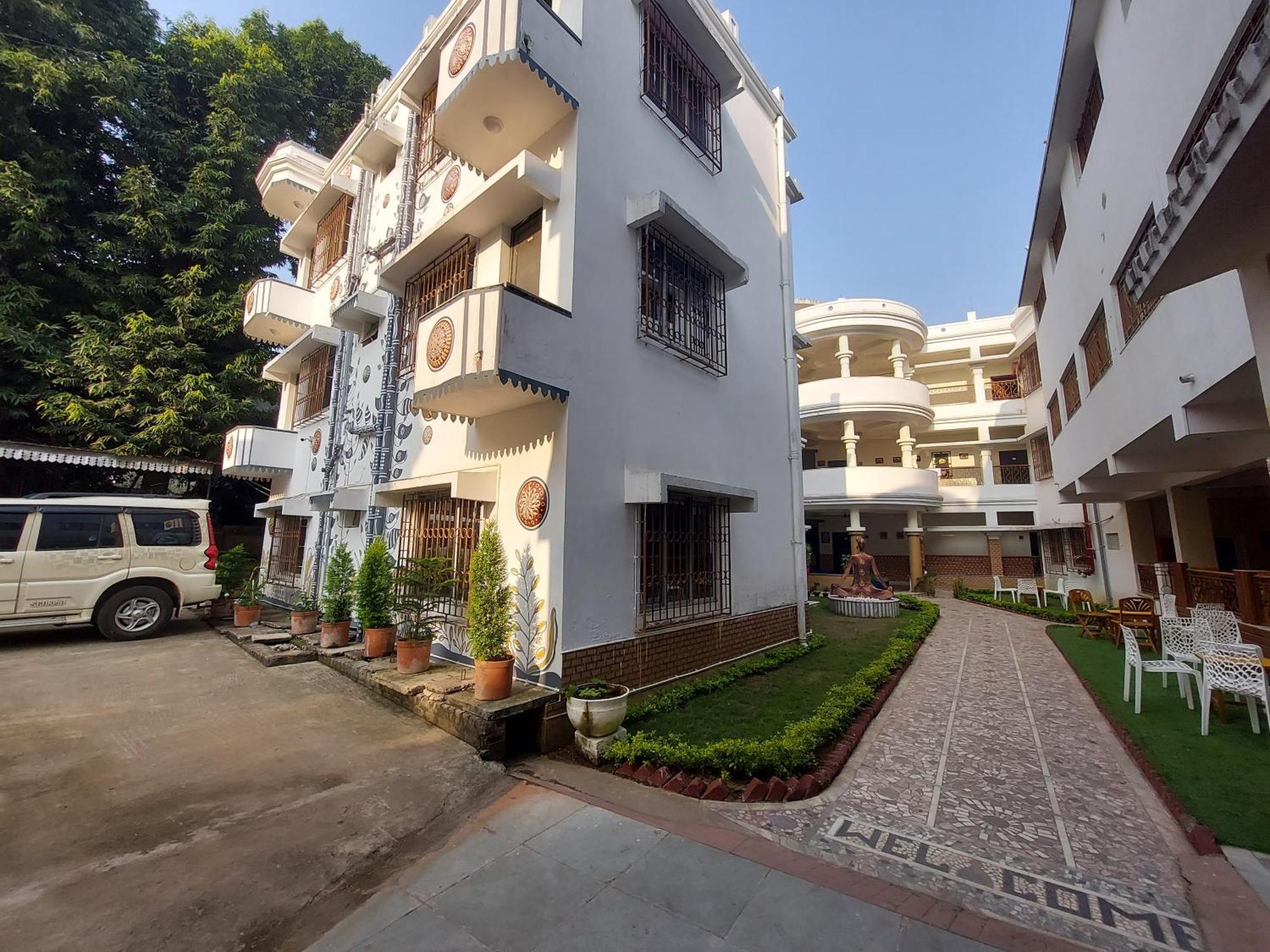Hotel Kolam Shanti Niketan Ngoại thất bức ảnh