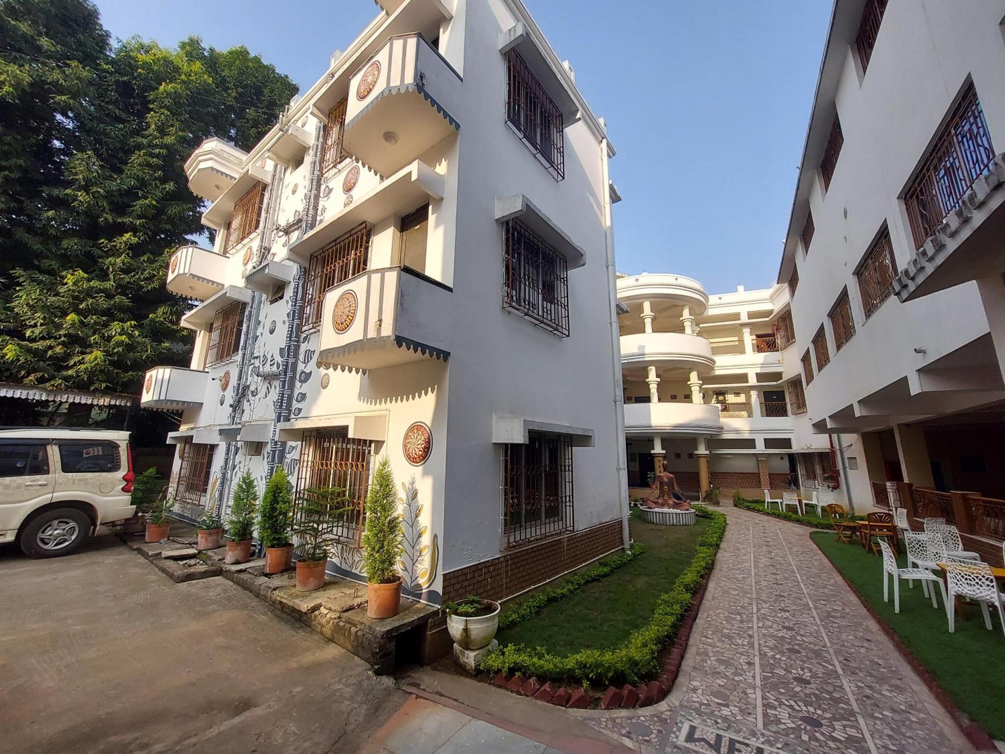 Hotel Kolam Shanti Niketan Ngoại thất bức ảnh